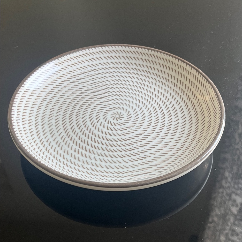 Artisan Japanese Dinnerware Set - Picture 3 of 3